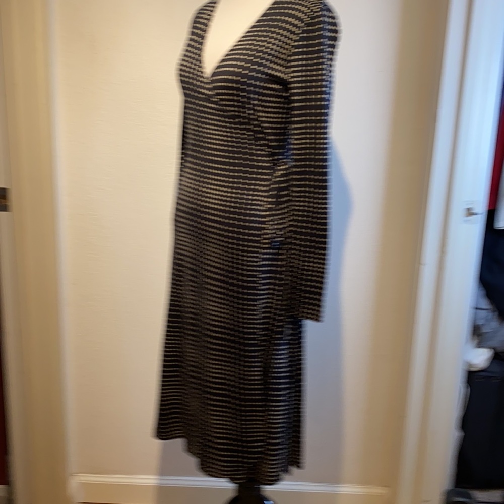 EUC Banana Republic Wrap Dress Navy/Cream Size: XS - Picture 3 of 7